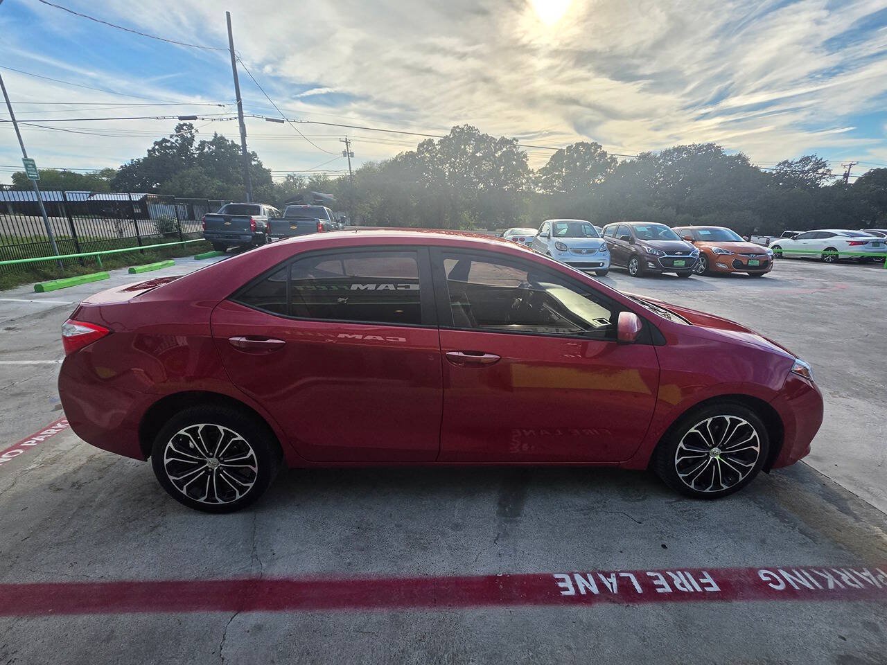 Used 2014 Toyota Corolla LE FWD image 14