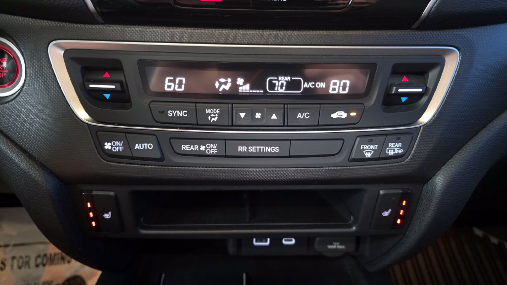 Used 2025 Honda Passport TrailSport image 35