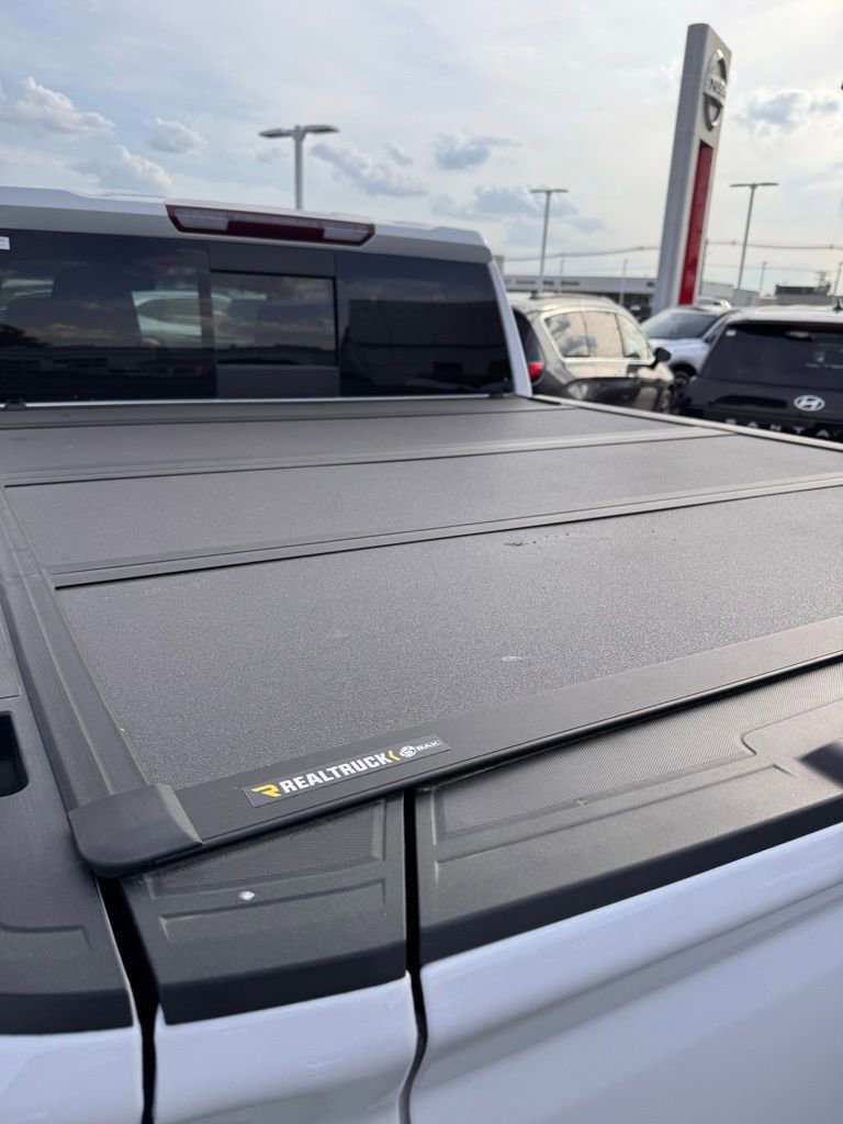 Used 2021 GMC Sierra 1500 SLT w/ SLT Premium Package image 13