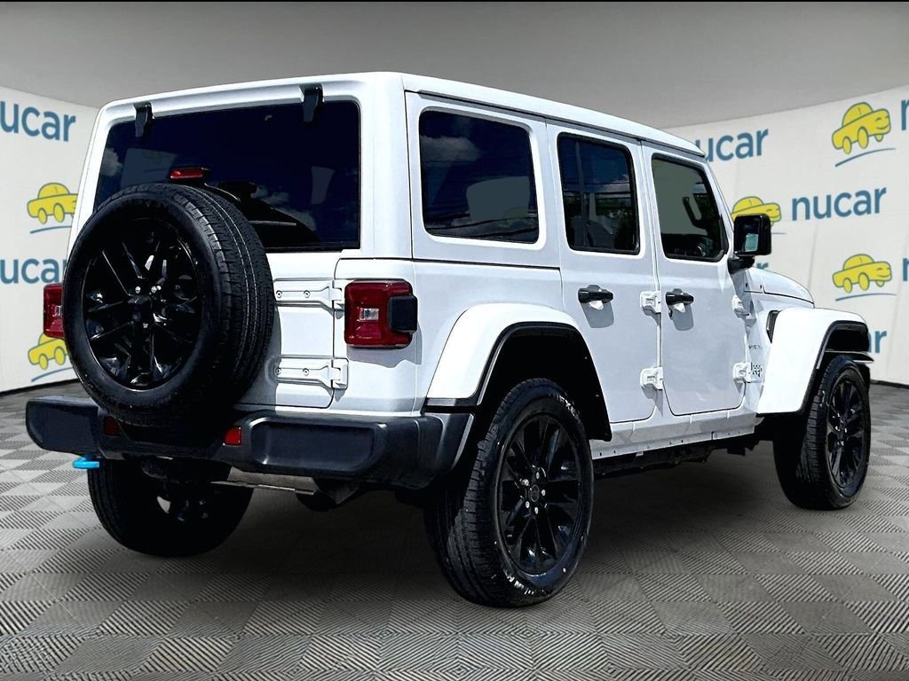 Used 2024 Jeep Wrangler Unlimited Sahara AWD/4WD image 6