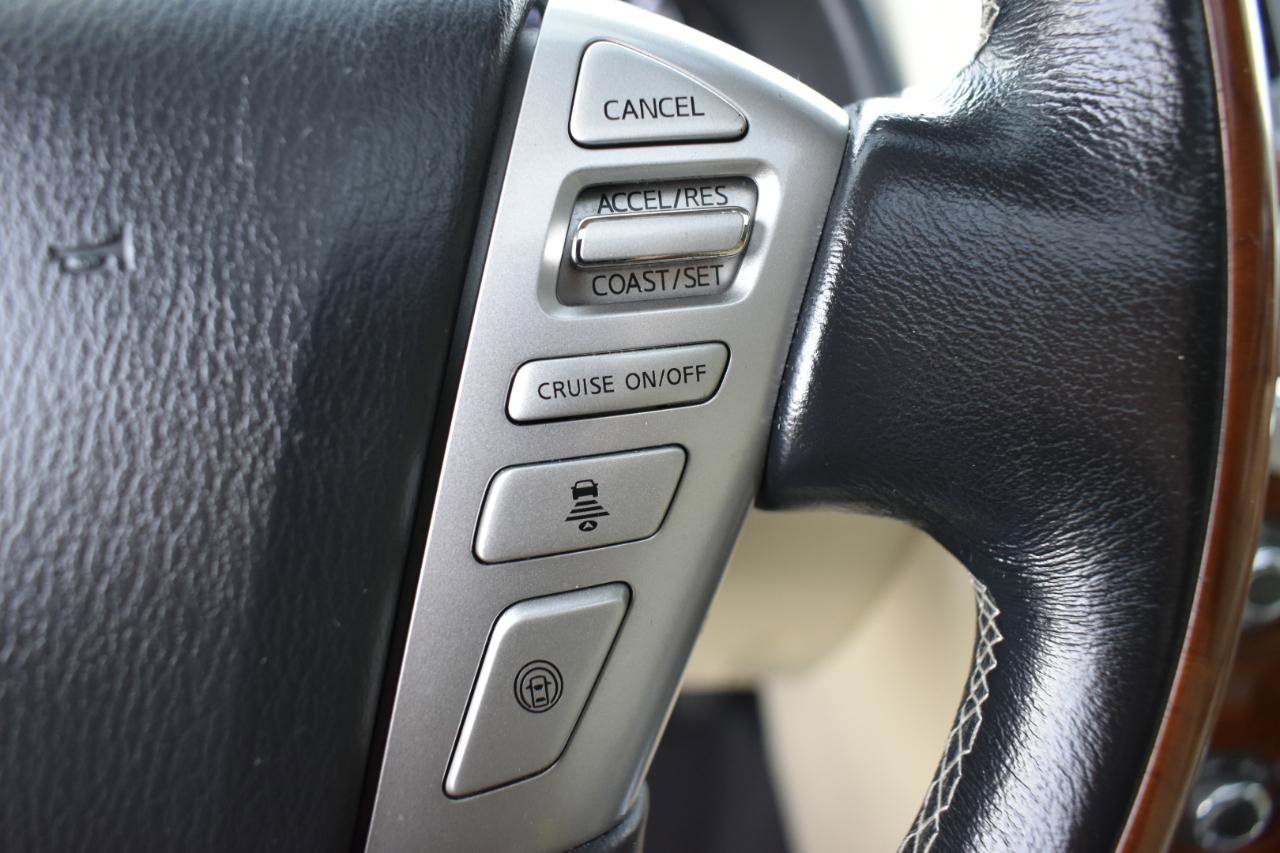 Used 2018 INFINITI QX80 2WD w/ Driver Assistance Package image 16