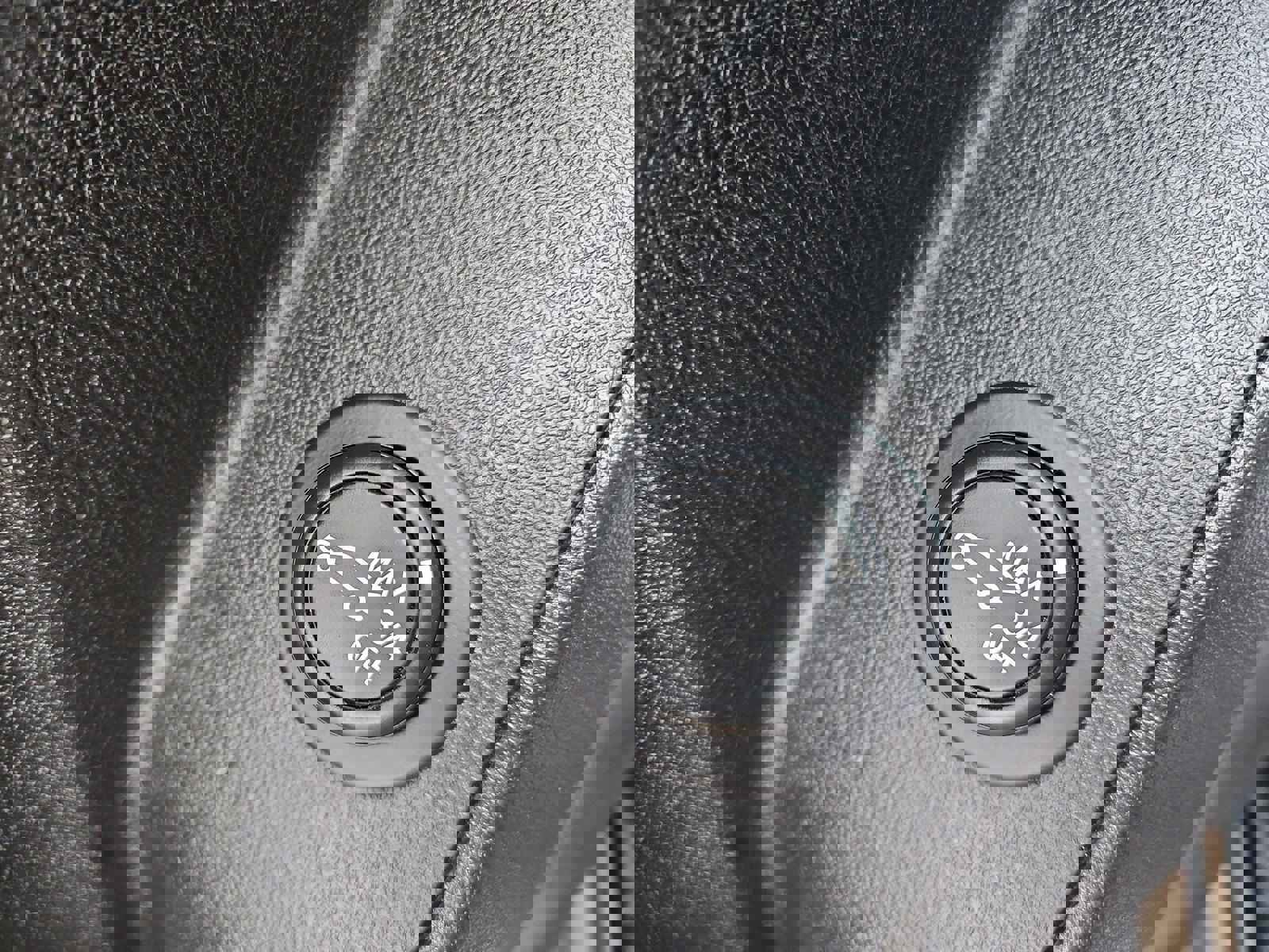 Used 2024 Chevrolet Equinox LT image 17