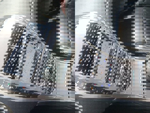 Used 2019 Lincoln MKZ Reserve w/ Luxury Package image 6