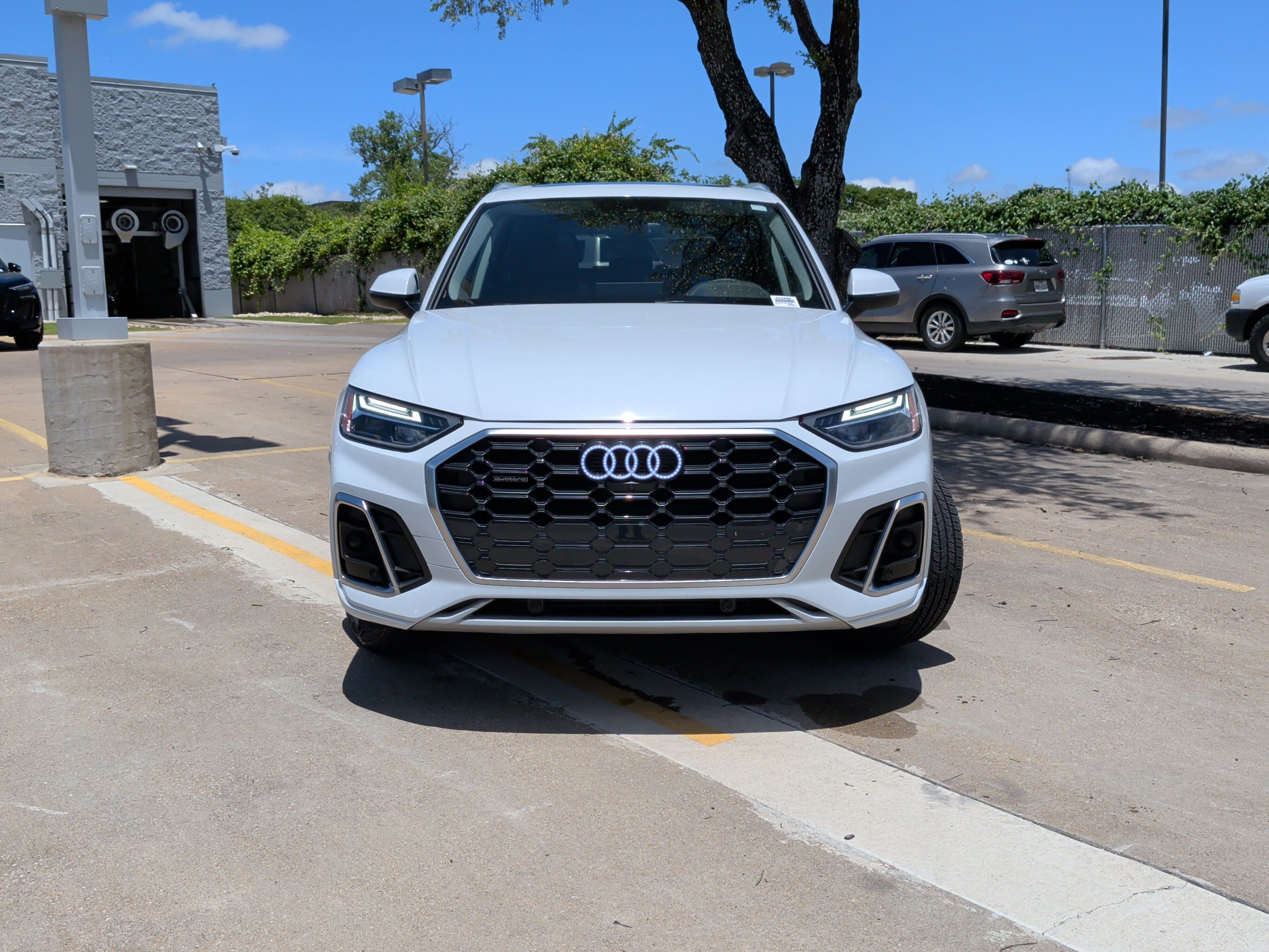 Certified 2023 Audi Q5 2.0T Premium Plus AWD/4WD image 3