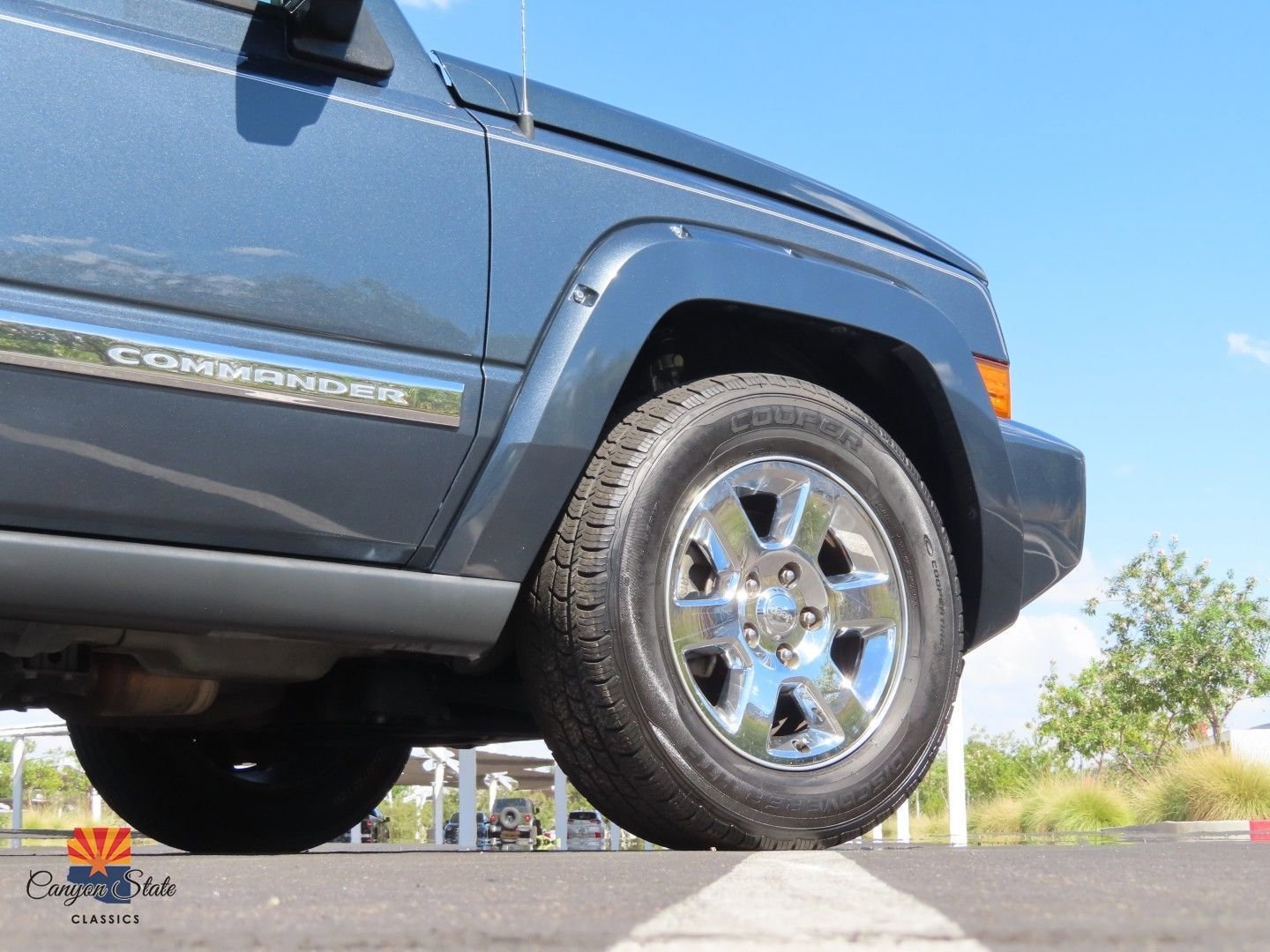 Used 2006 Jeep Commander Limited w/ Trailer Tow Group IV image 6