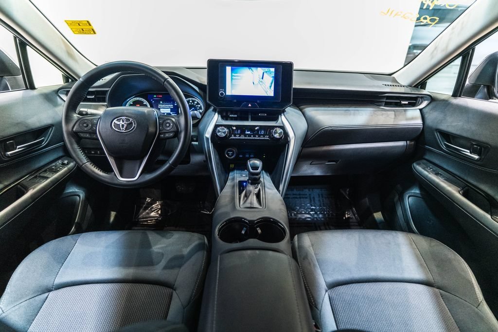 Certified 2024 Toyota Venza LE AWD/4WD image 13