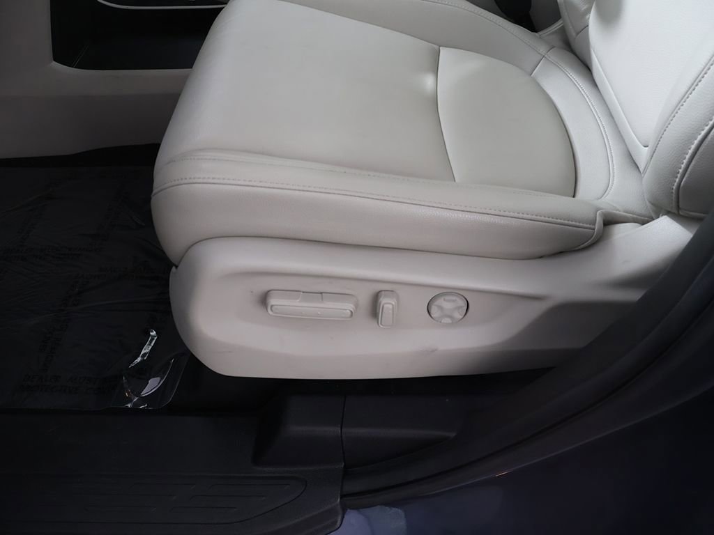 Used 2025 Honda Odyssey EX-L image 28