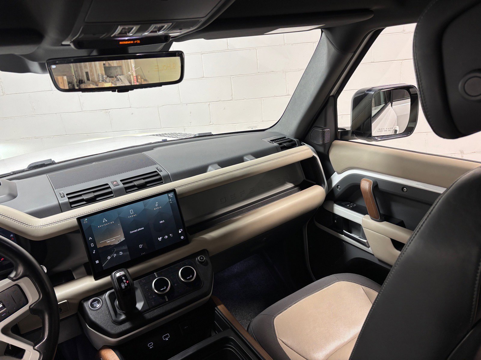 Used 2022 Land Rover Defender 110 X-Dynamic HSE AWD/4WD image 36