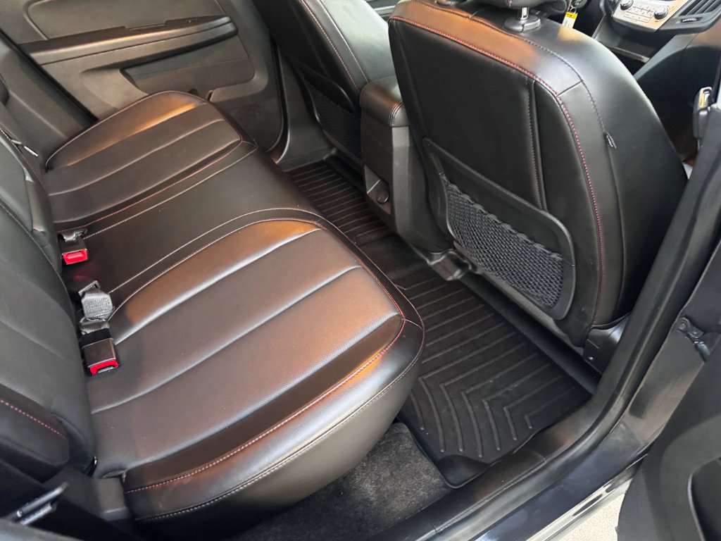 Used 2016 Chevrolet Equinox LTZ w/ Enhanced Convenience Package image 27