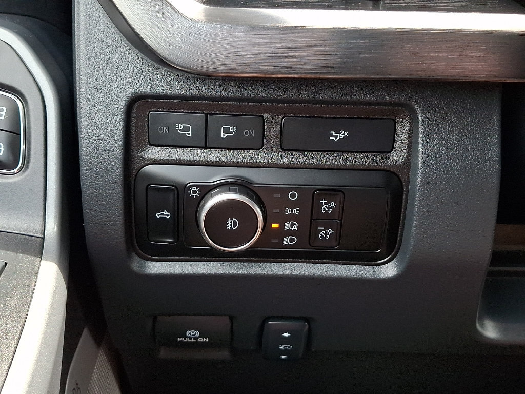 Certified 2024 Ford F250 Lariat w/ Chrome Package AWD/4WD image 23