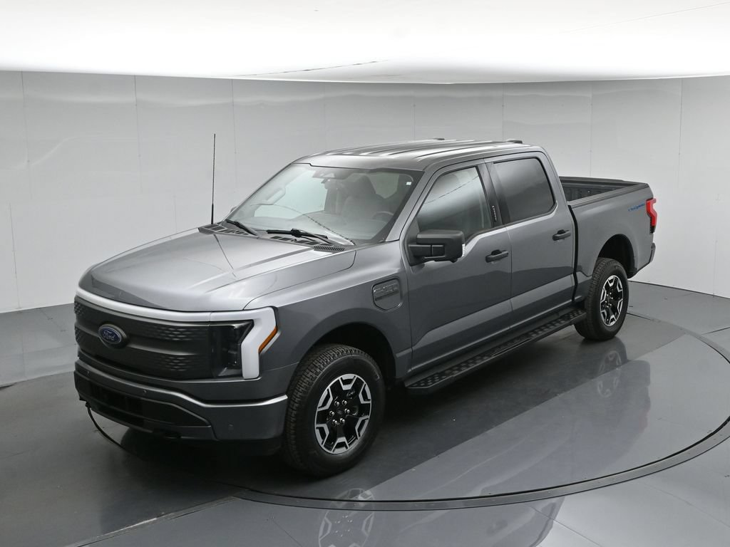 Used 2023 Ford F150 Lightning XLT AWD/4WD image 37