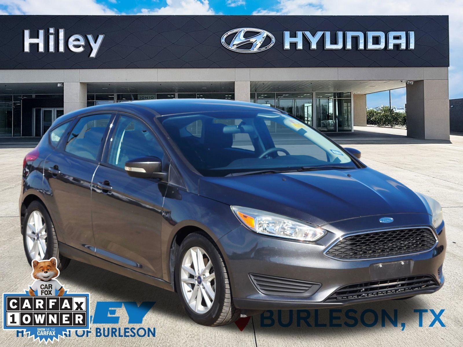 Used 2016 Ford Focus SE image 2