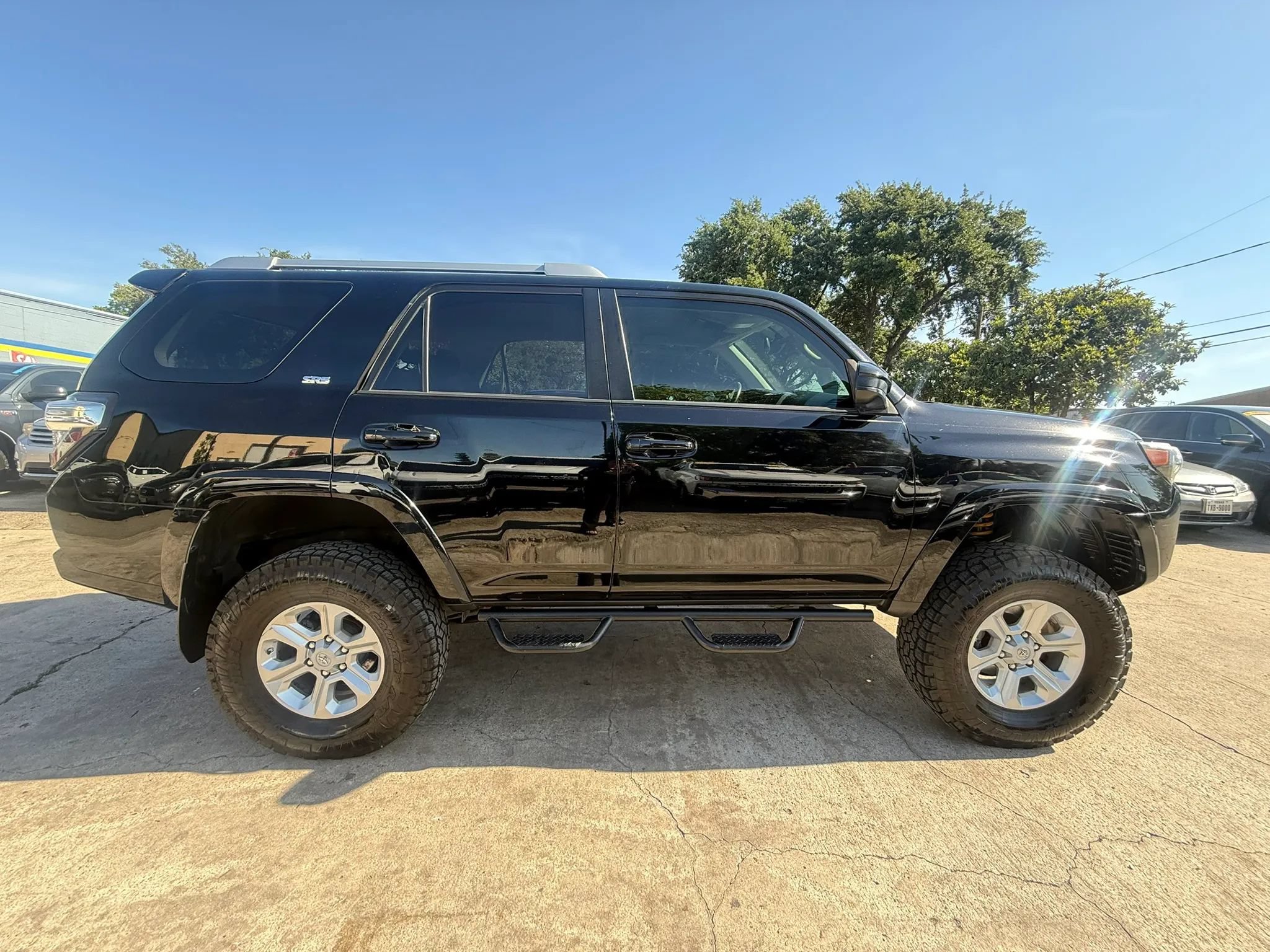 Used 2018 Toyota 4Runner SR5 RWD image 8