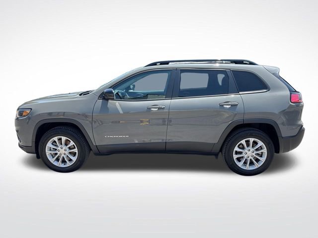 Used 2022 Jeep Cherokee Latitude Lux w/ Sun & Sound Group AWD/4WD image 2