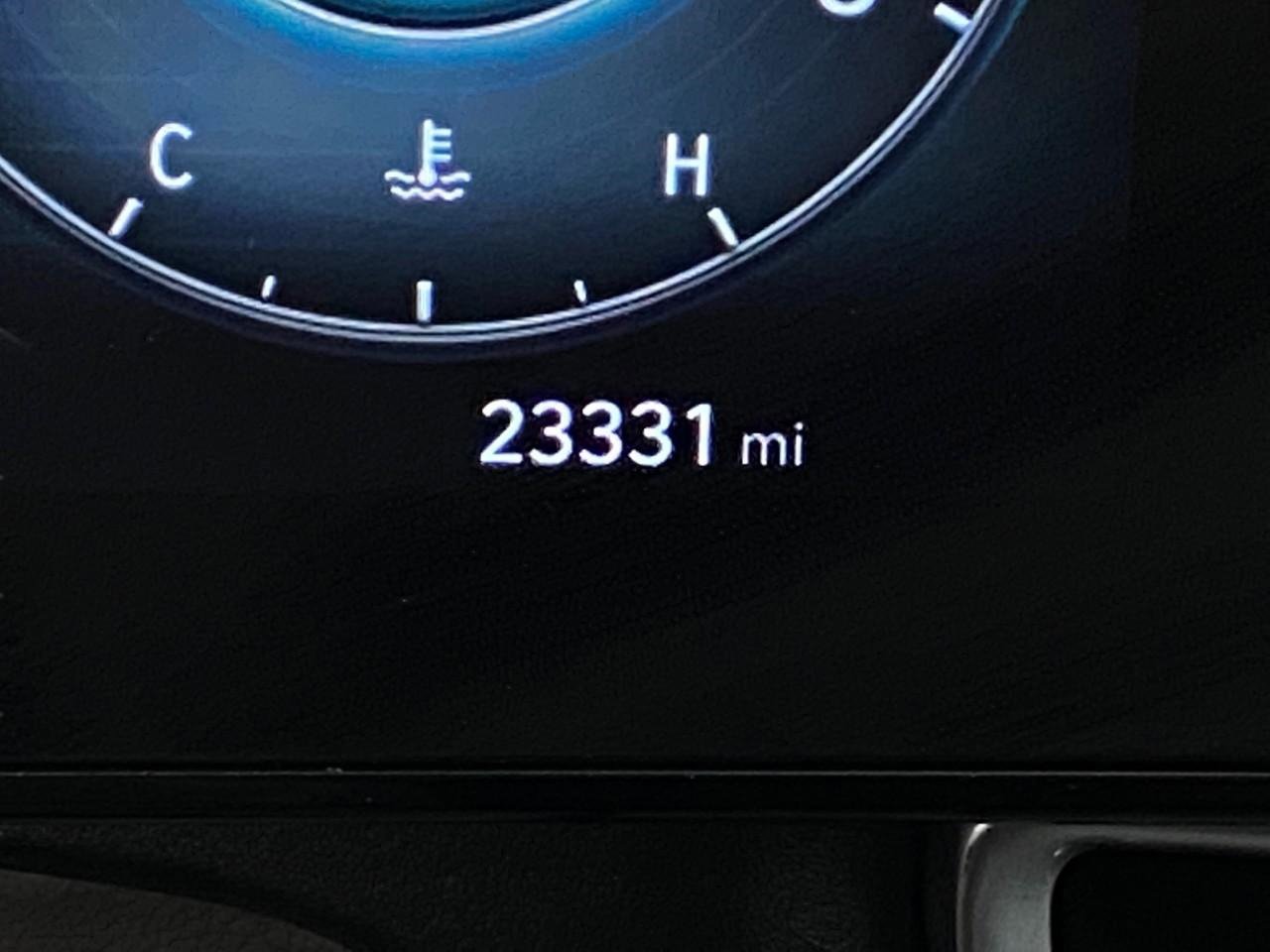 Used 2025 Hyundai Elantra SEL image 18