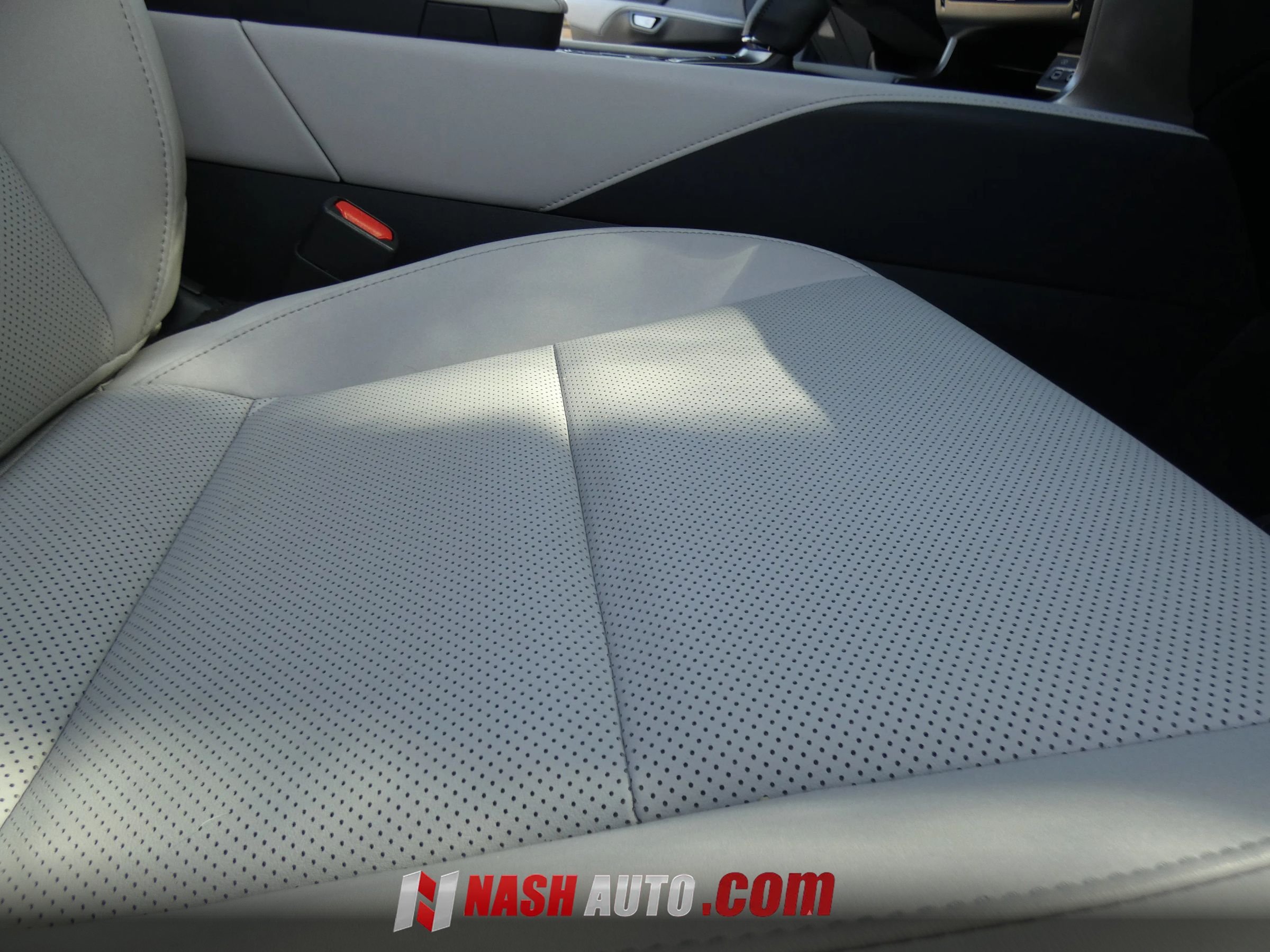 Used 2023 Lexus RX 350 Premium w/ Accessory Package (Z1) FWD image 33