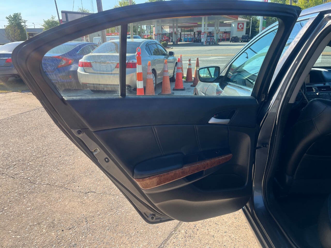 Used 2012 Honda Accord EX-L image 11