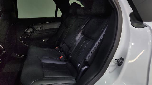 Used 2025 Land Rover Range Rover Sport SE image 26