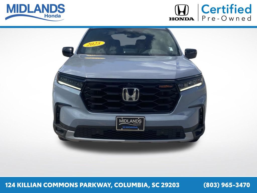 Certified 2025 Honda Pilot TrailSport image 2