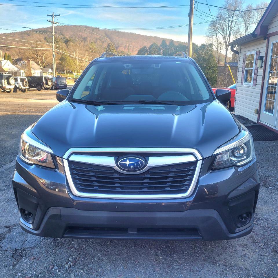 Used 2019 Subaru Forester Premium w/ All-Weather Package image 3