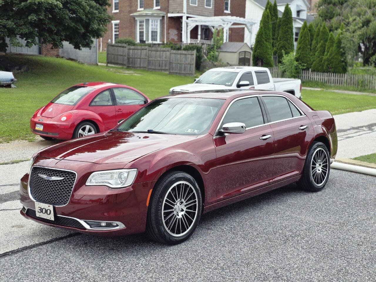 Used 2019 Chrysler 300 Limited AWD/4WD image 9