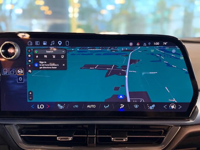 Used 2024 Chevrolet Equinox EV LT FWD image 30