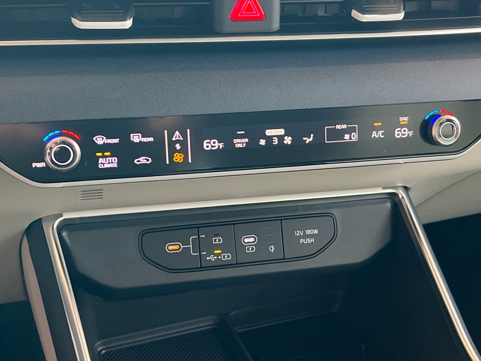 New 2026 Kia Carnival EX image 22