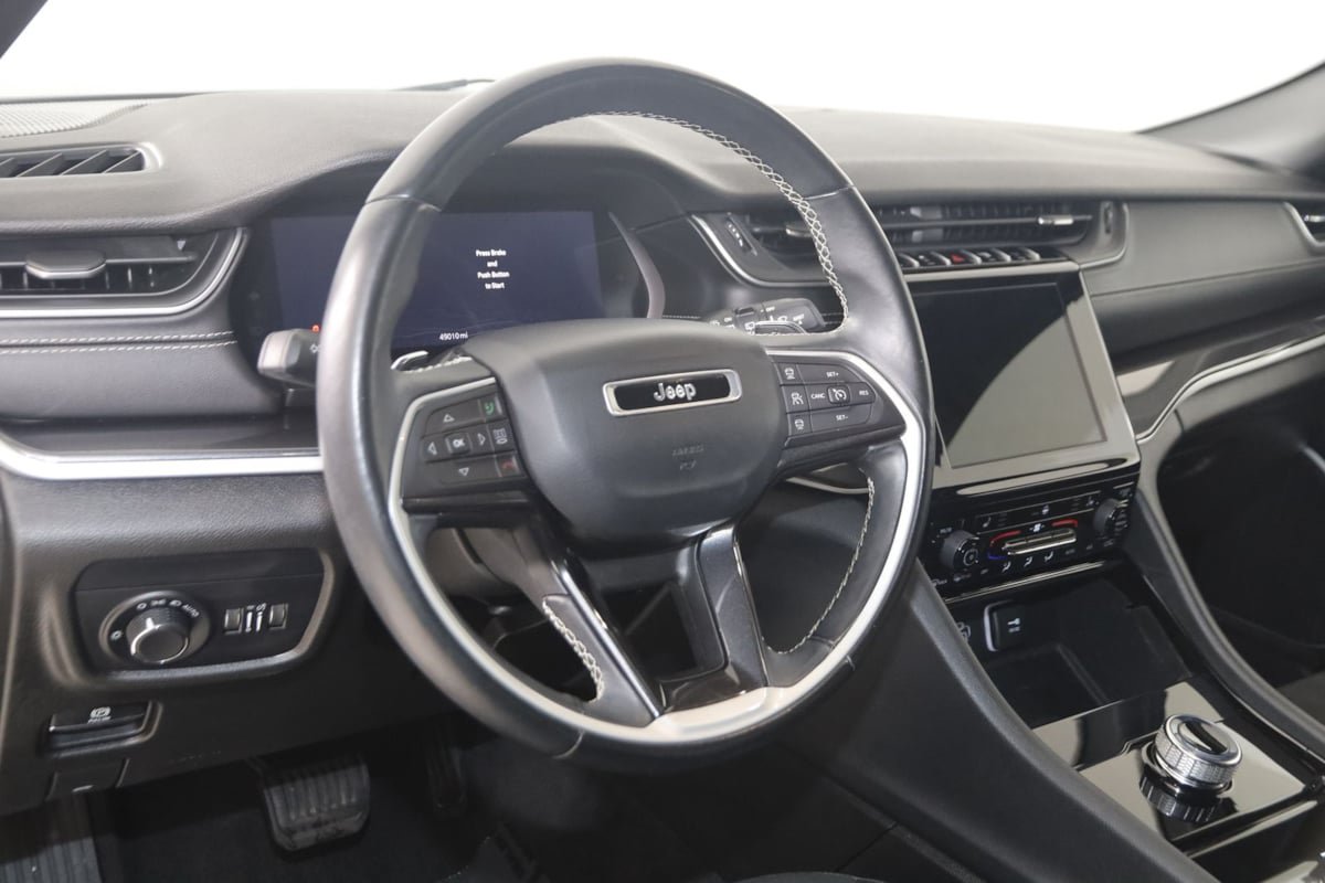 Used 2021 Jeep Grand Cherokee L Laredo AWD/4WD image 6