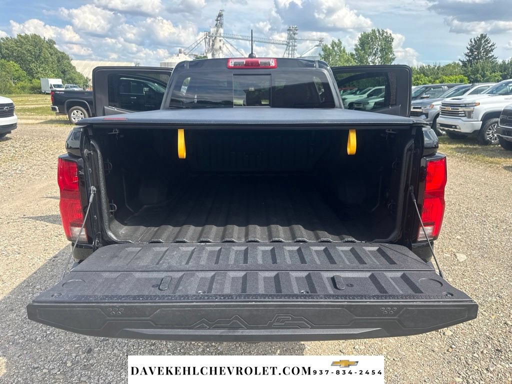 Used 2025 Chevrolet Colorado ZR2 w/ Technology Package AWD/4WD image 37
