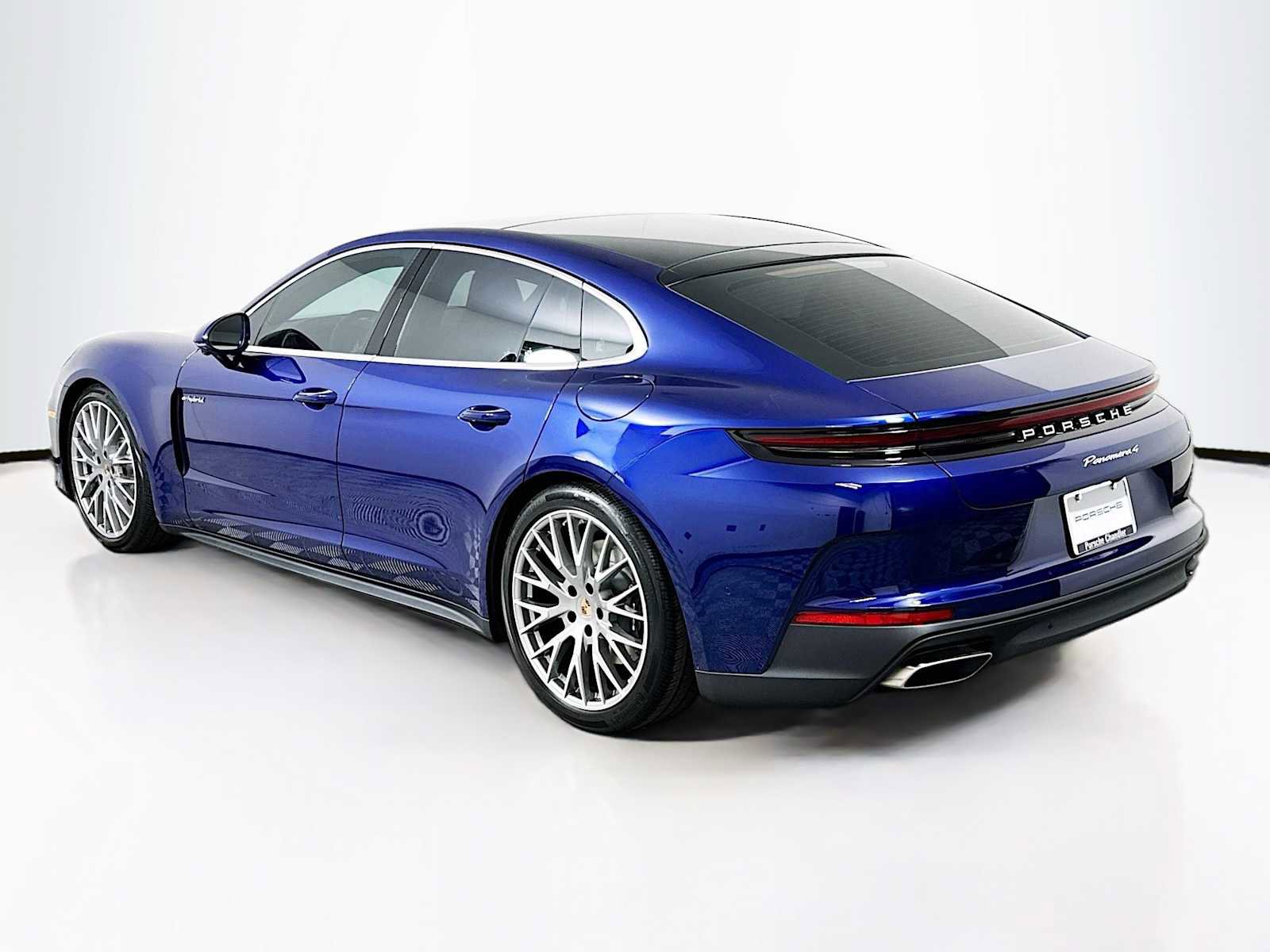 New 2026 Porsche Panamera 4 image 3
