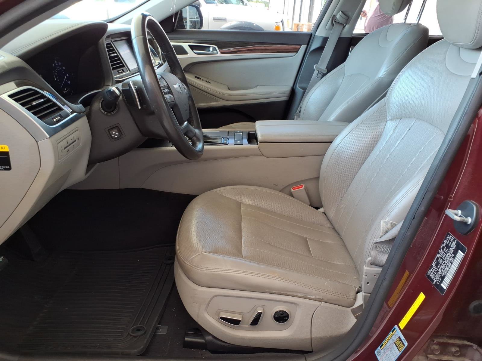 Used 2015 Hyundai Genesis 3.8 w/ Option Group 02 RWD image 3