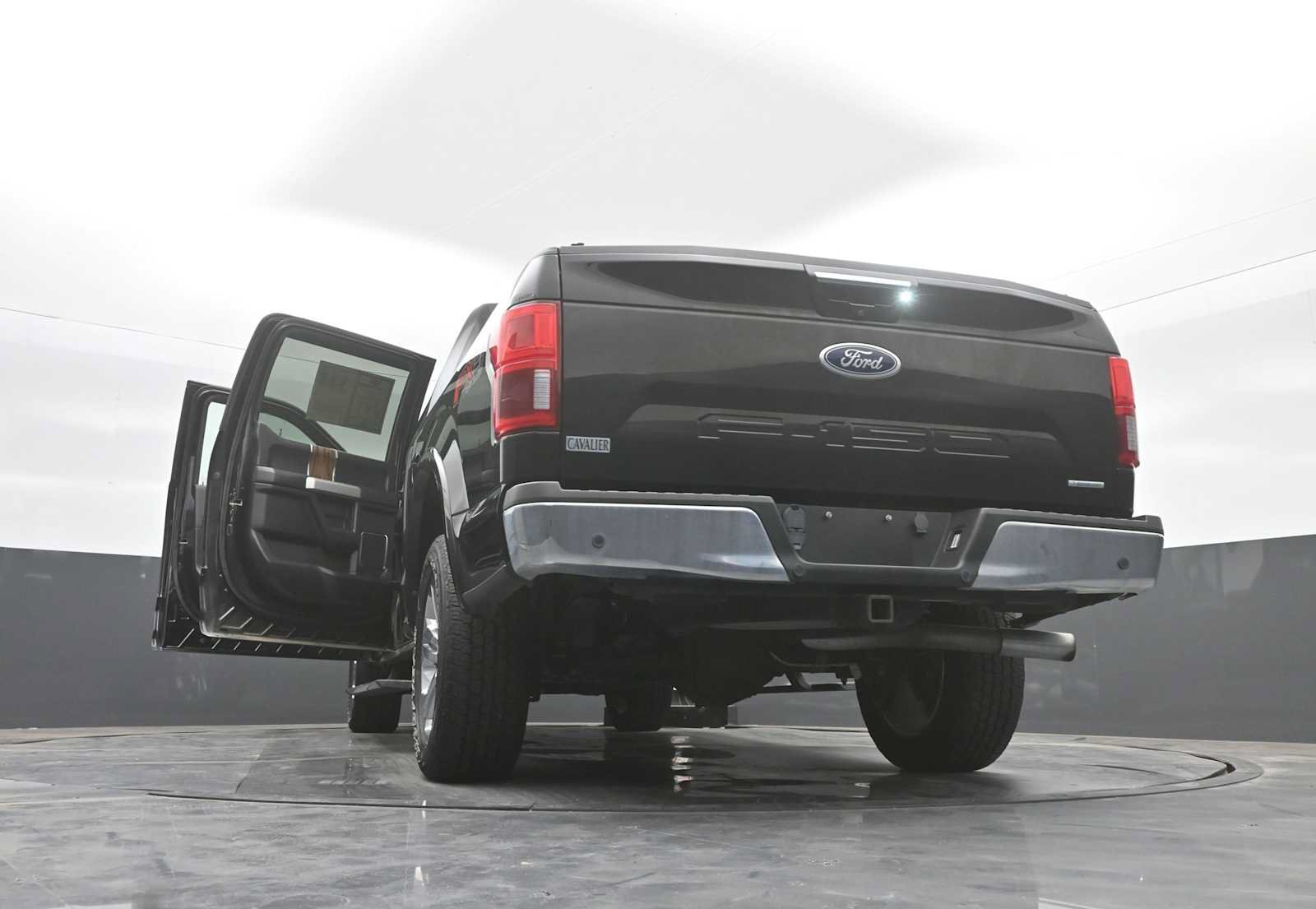Used 2019 Ford F150 Lariat w/ Equipment Group 502A Luxury AWD/4WD image 41