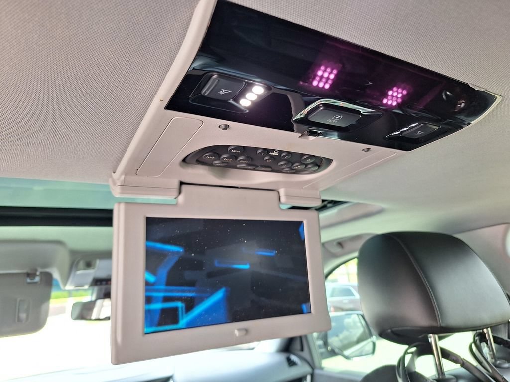 Used 2020 Cadillac Escalade Premium Luxury RWD image 13
