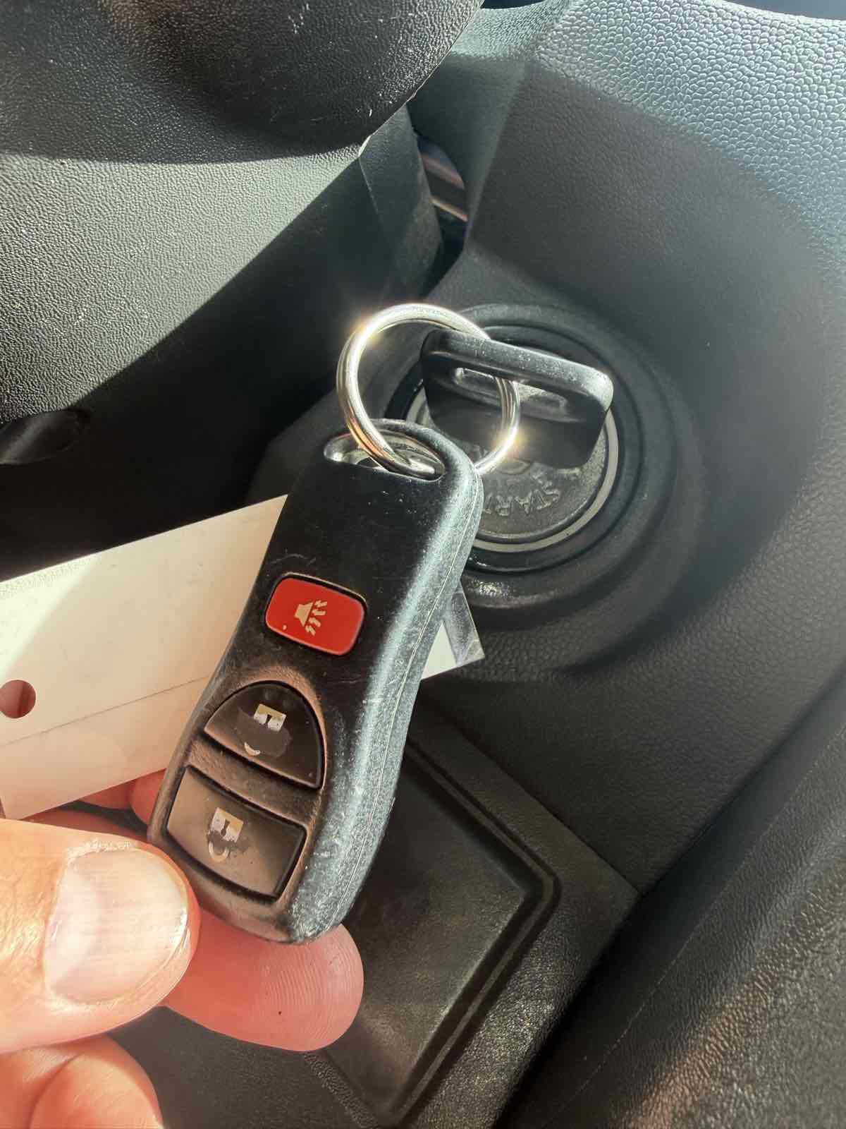 Used 2012 Nissan Pathfinder S image 23