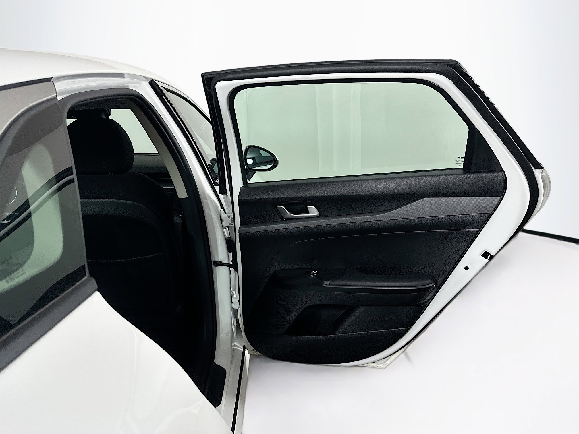 Used 2025 Kia K5 LXS image 28