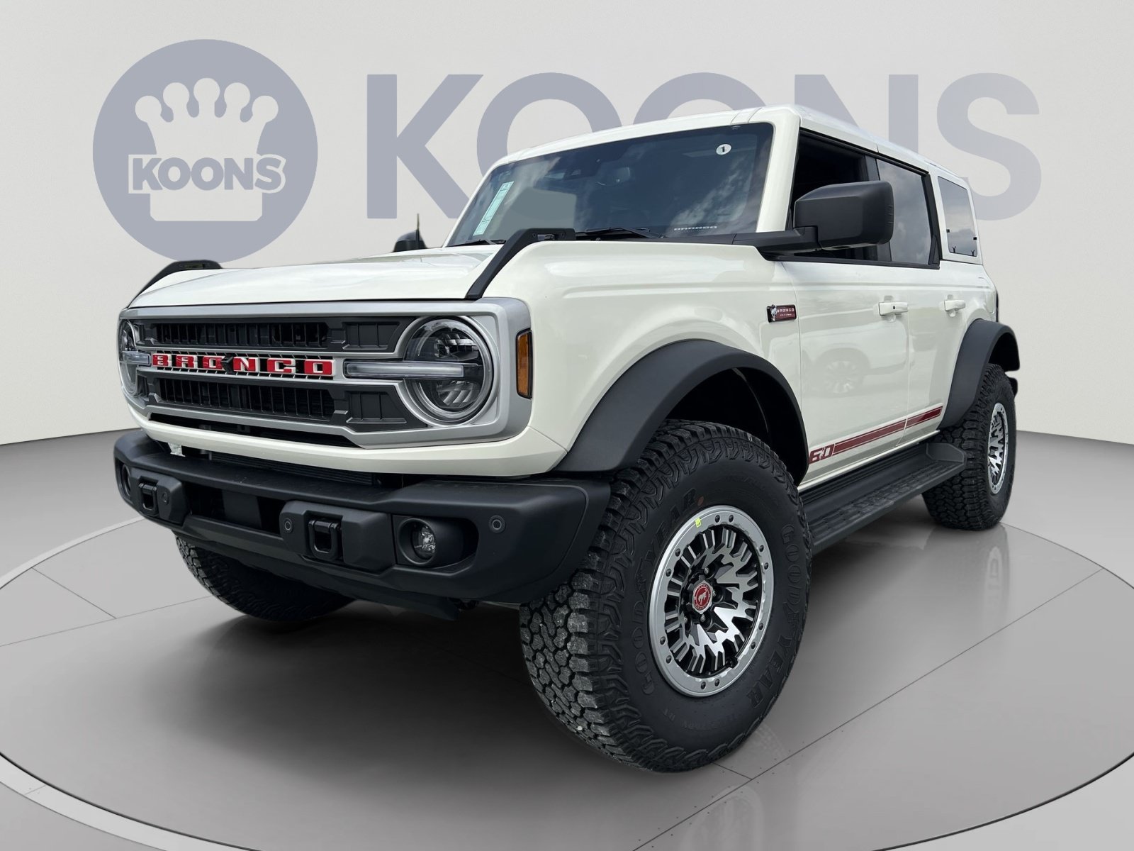 New 2026 Ford Bronco Outer Banks w/ Sasquatch Package