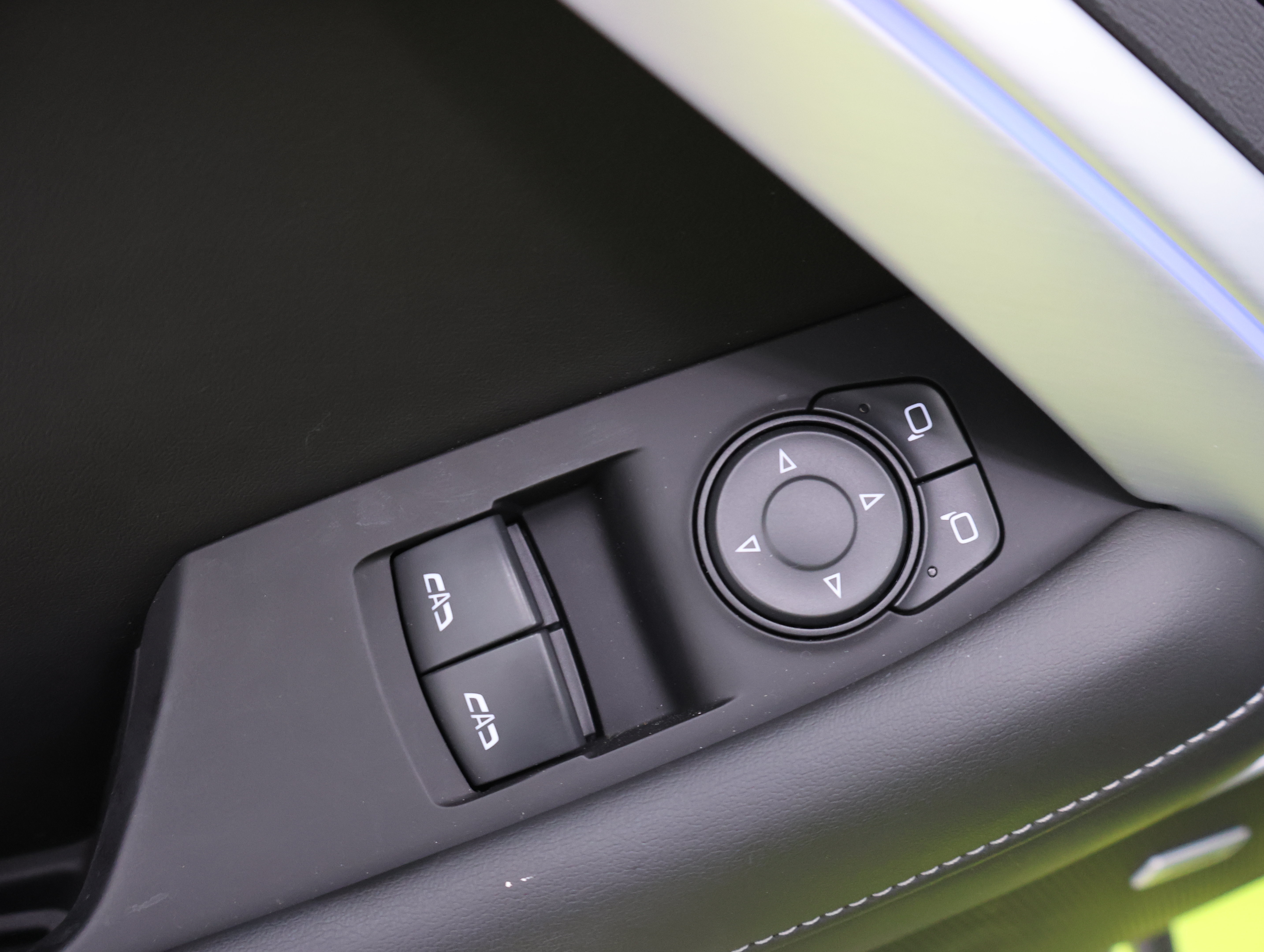 Used 2020 Chevrolet Camaro SS RWD image 34