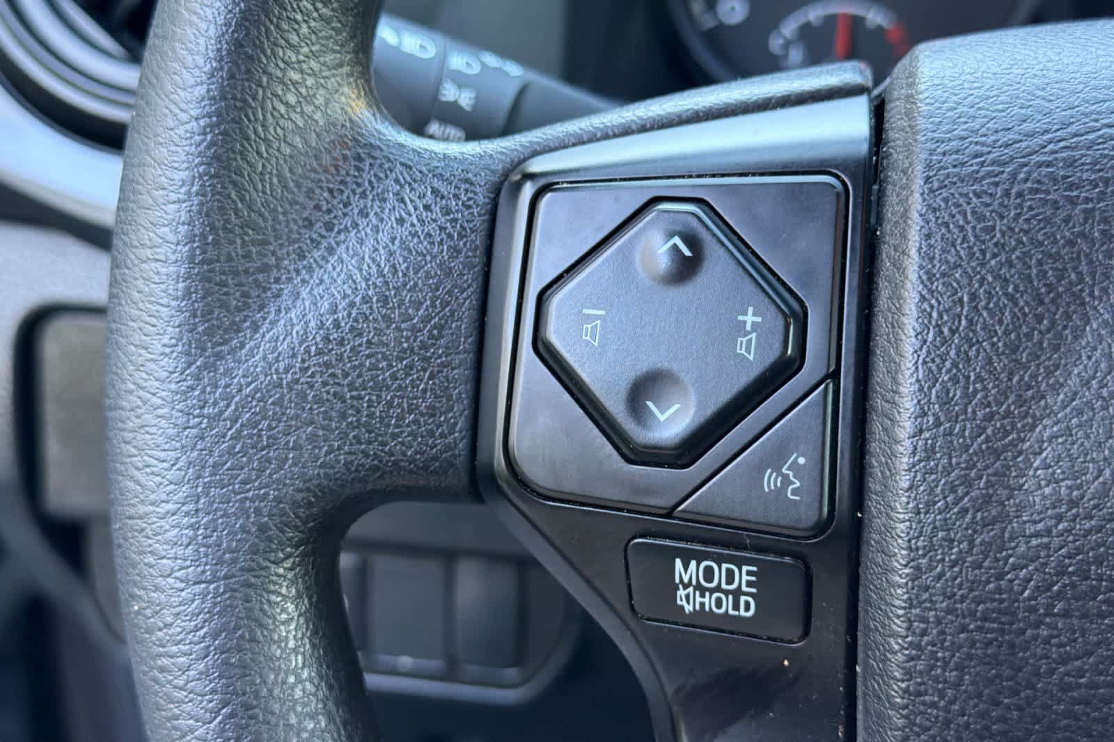 Used 2022 Toyota Tacoma SR AWD/4WD image 23