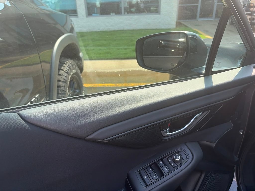 Used 2024 Subaru Outback Premium AWD/4WD image 14