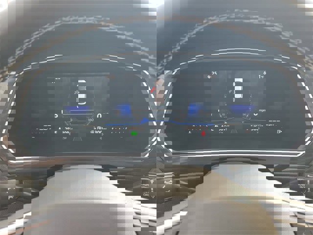 Certified 2022 Volkswagen Tiguan SE image 23