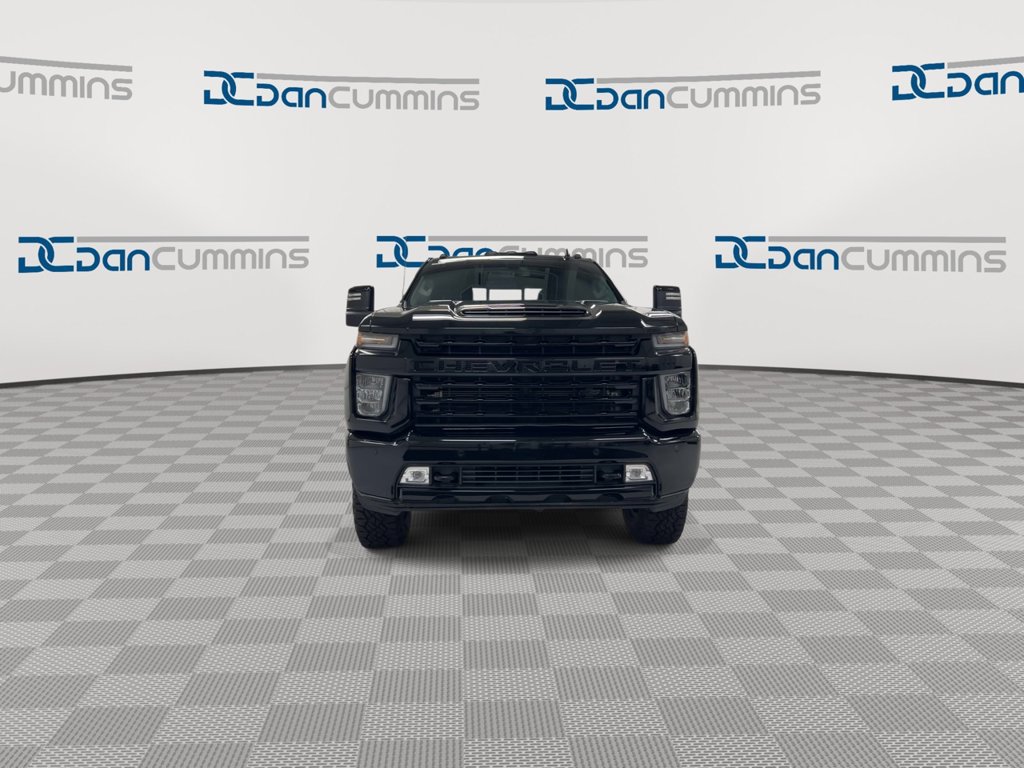 Used 2023 Chevrolet Silverado 2500 LT w/ Midnight Edition AWD/4WD image 3