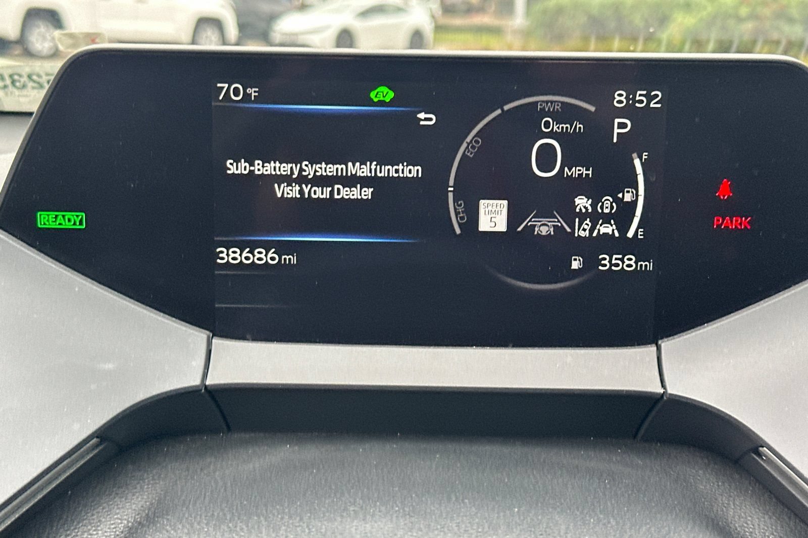 Used 2026 Toyota Prius LE FWD image 39