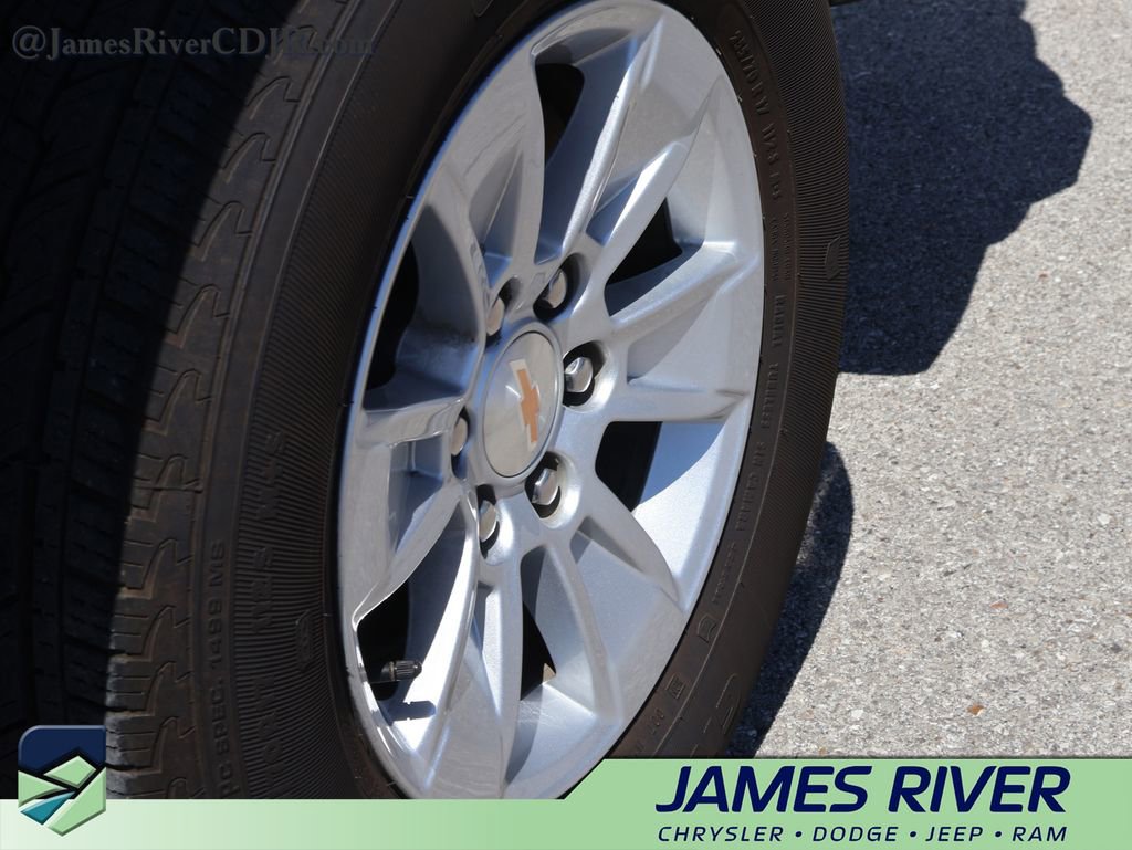 Used 2025 Chevrolet Silverado 1500 LT image 38