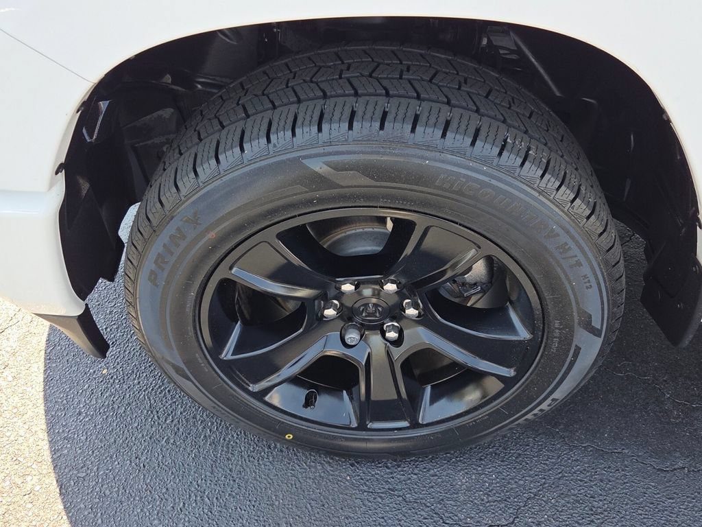 Used 2021 RAM 1500 Big Horn RWD image 3