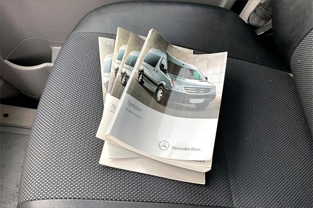 Used 2011 Mercedes-Benz Sprinter 2500 image 10