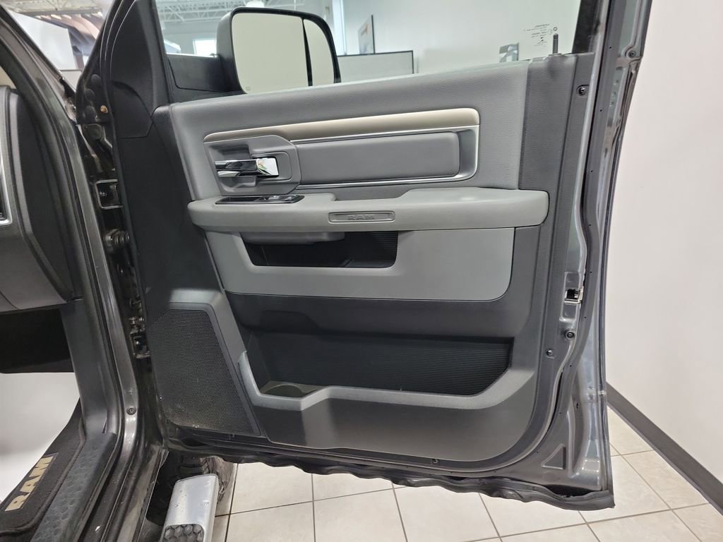 Used 2015 RAM 2500 Big Horn image 30