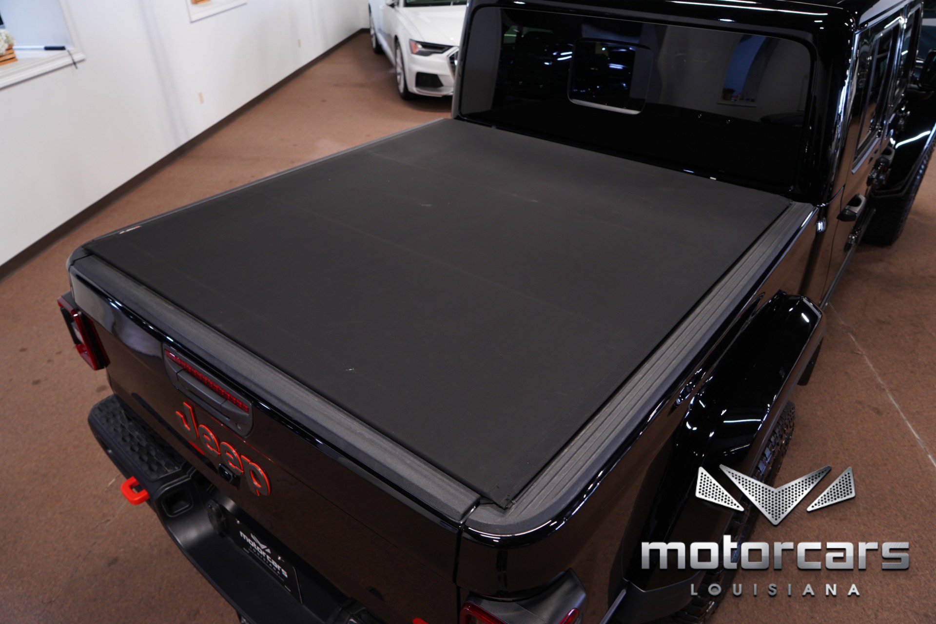 Used 2024 Jeep Gladiator Mojave AWD/4WD image 19
