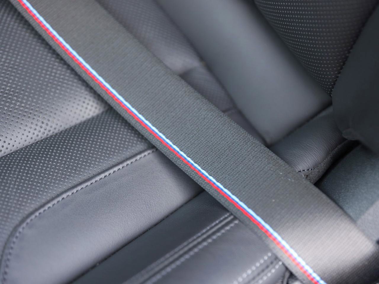 Used 2025 BMW M3 RWD image 56