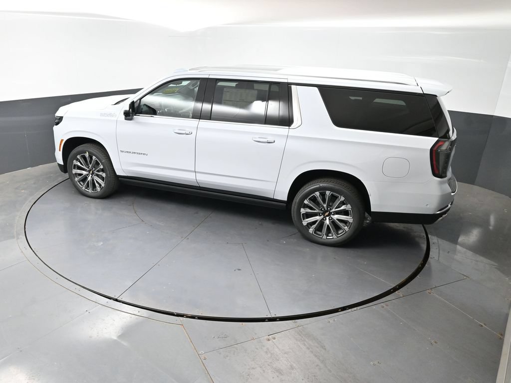 New 2026 Chevrolet Suburban High Country AWD/4WD image 35