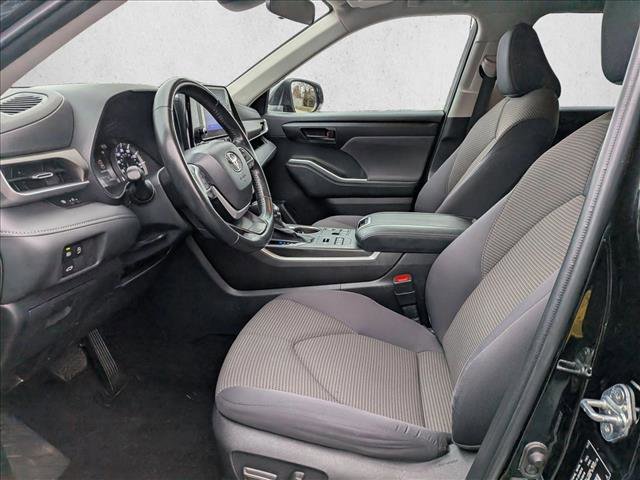 Certified 2023 Toyota Highlander LE image 16